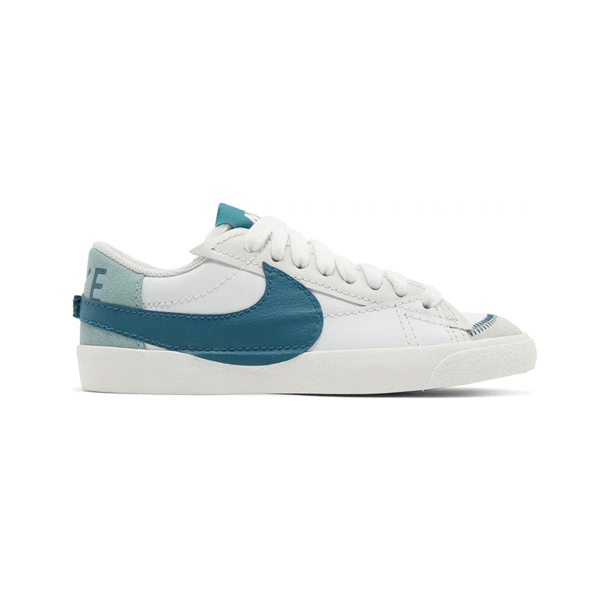 Nike Women's Blazer Low '77 Jumbo
