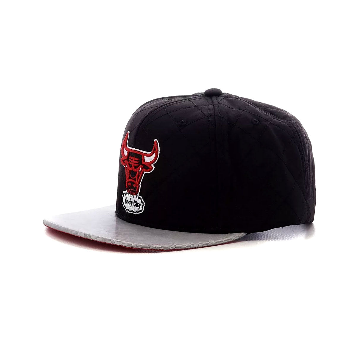 Mitchell & Ness Mens Diamond Base Chicago Bulls Snapback