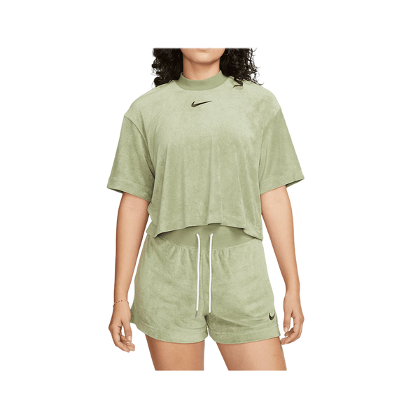 nike shorts and t shirt set womens