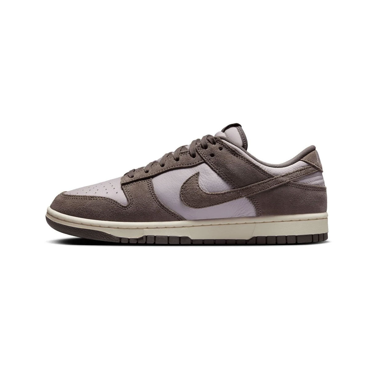 Nike Men's Dunk Low SE