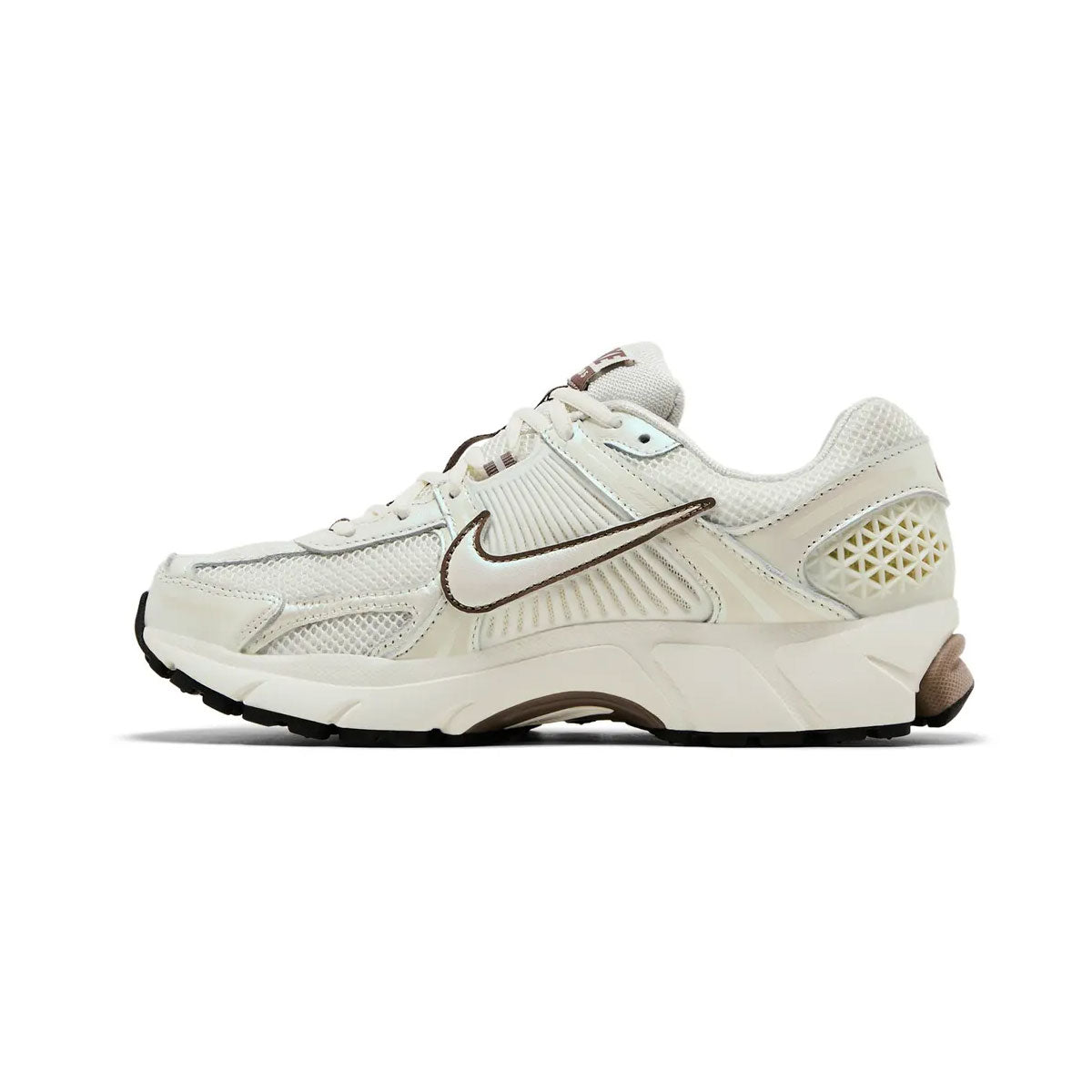 Nike Women's Zoom Vomero 5