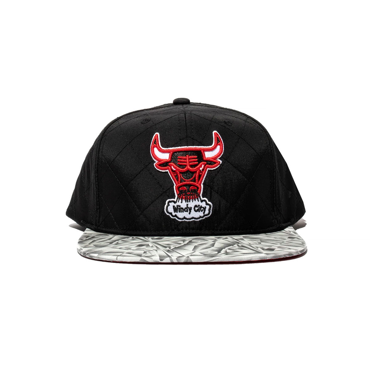 Mitchell & Ness Mens Diamond Base Chicago Bulls Snapback