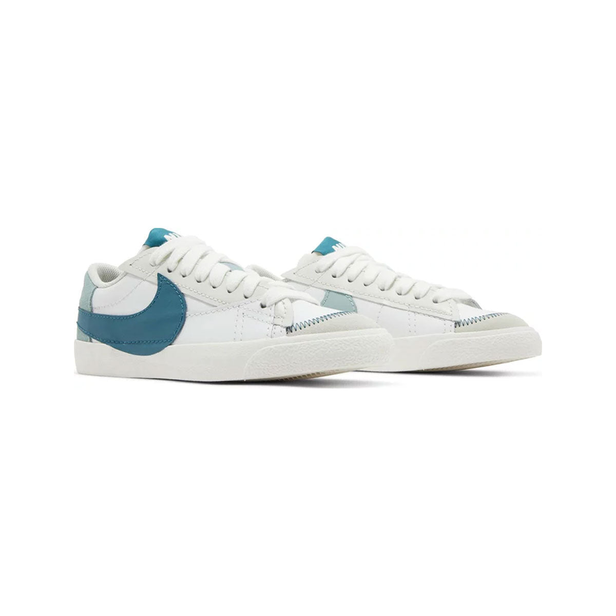 Nike Women's Blazer Low '77 Jumbo