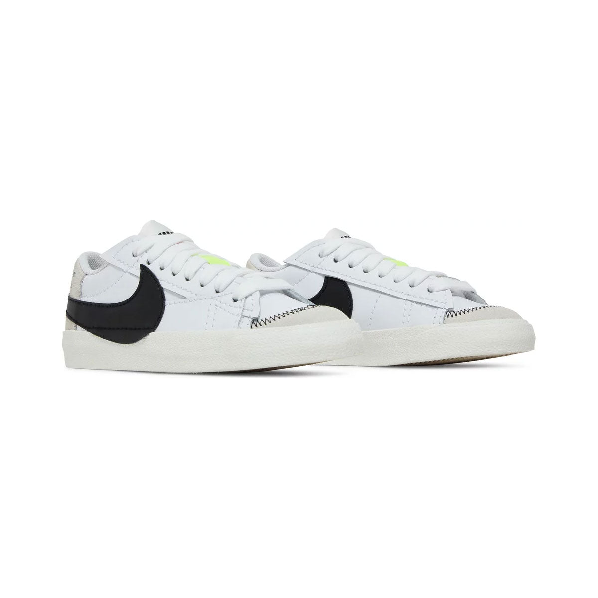 Nike Women's Blazer Low '77 Jumbo