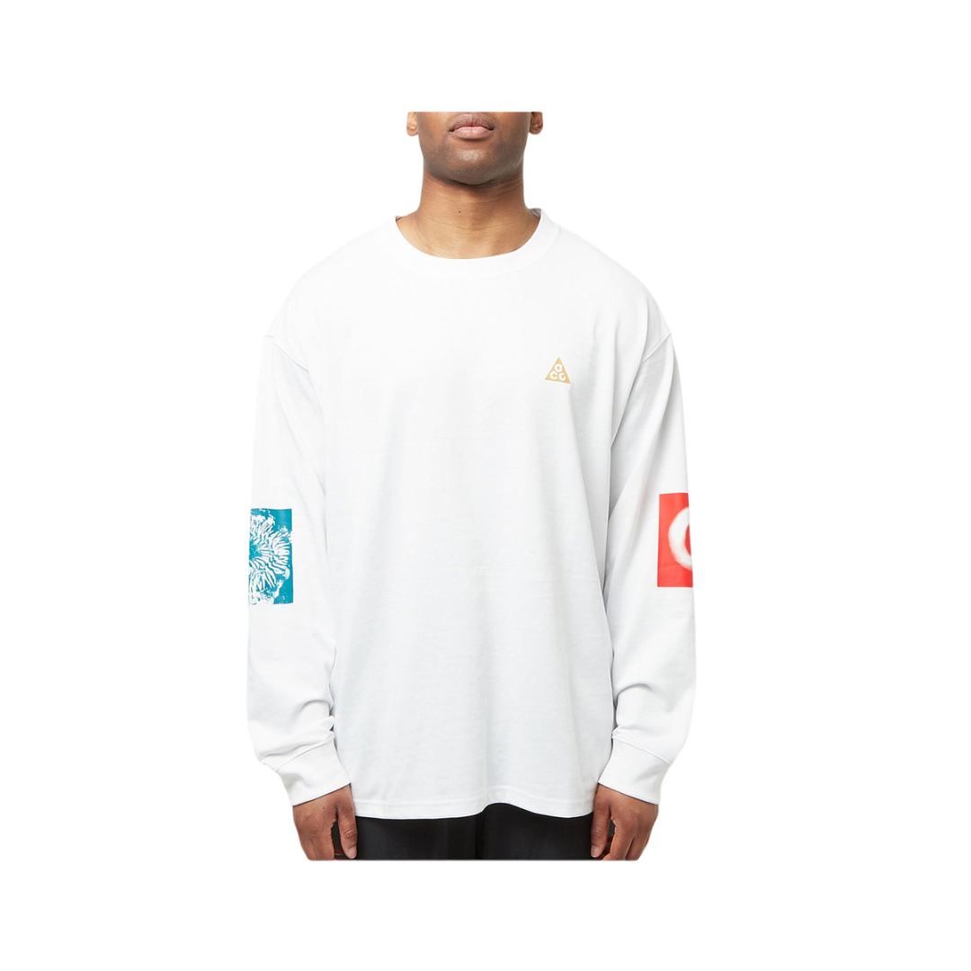 Nike Men's ACG Long-Sleeve T-Shirt
