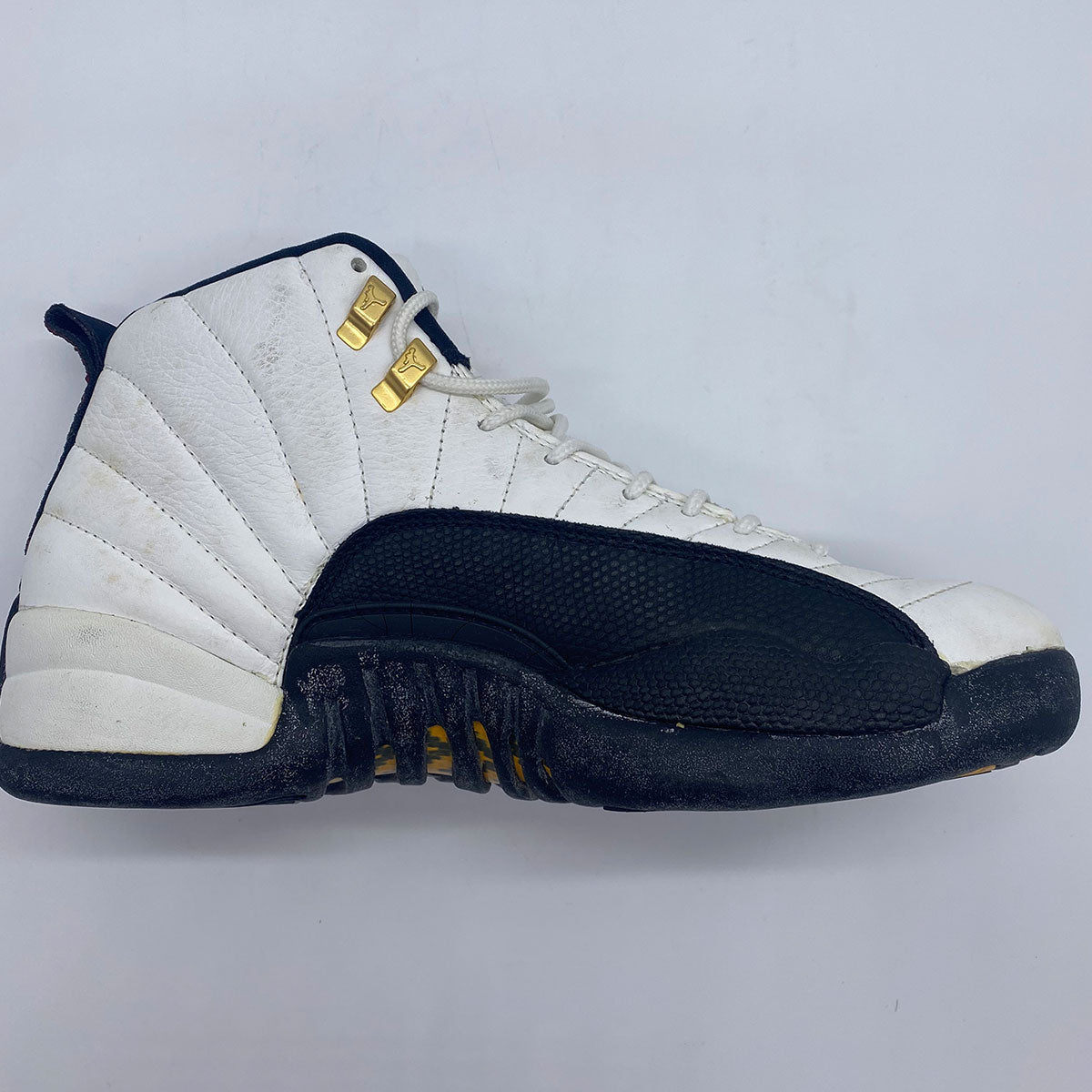 Air Jordan 12 XII OG Taxi 1996 Release size 9.5 VNDS (Pre-Owned)