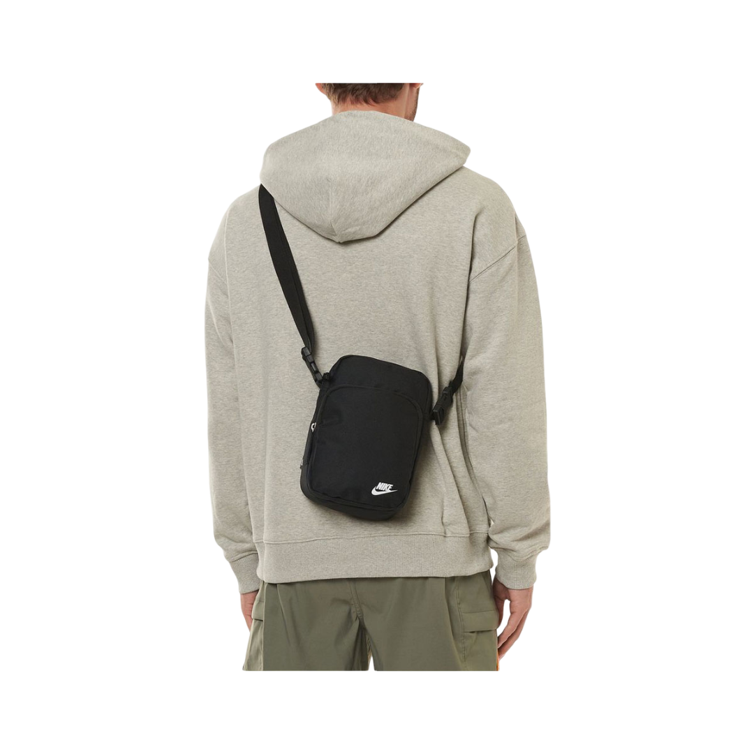 Nike Heritage Cross-Body Bag (4L)