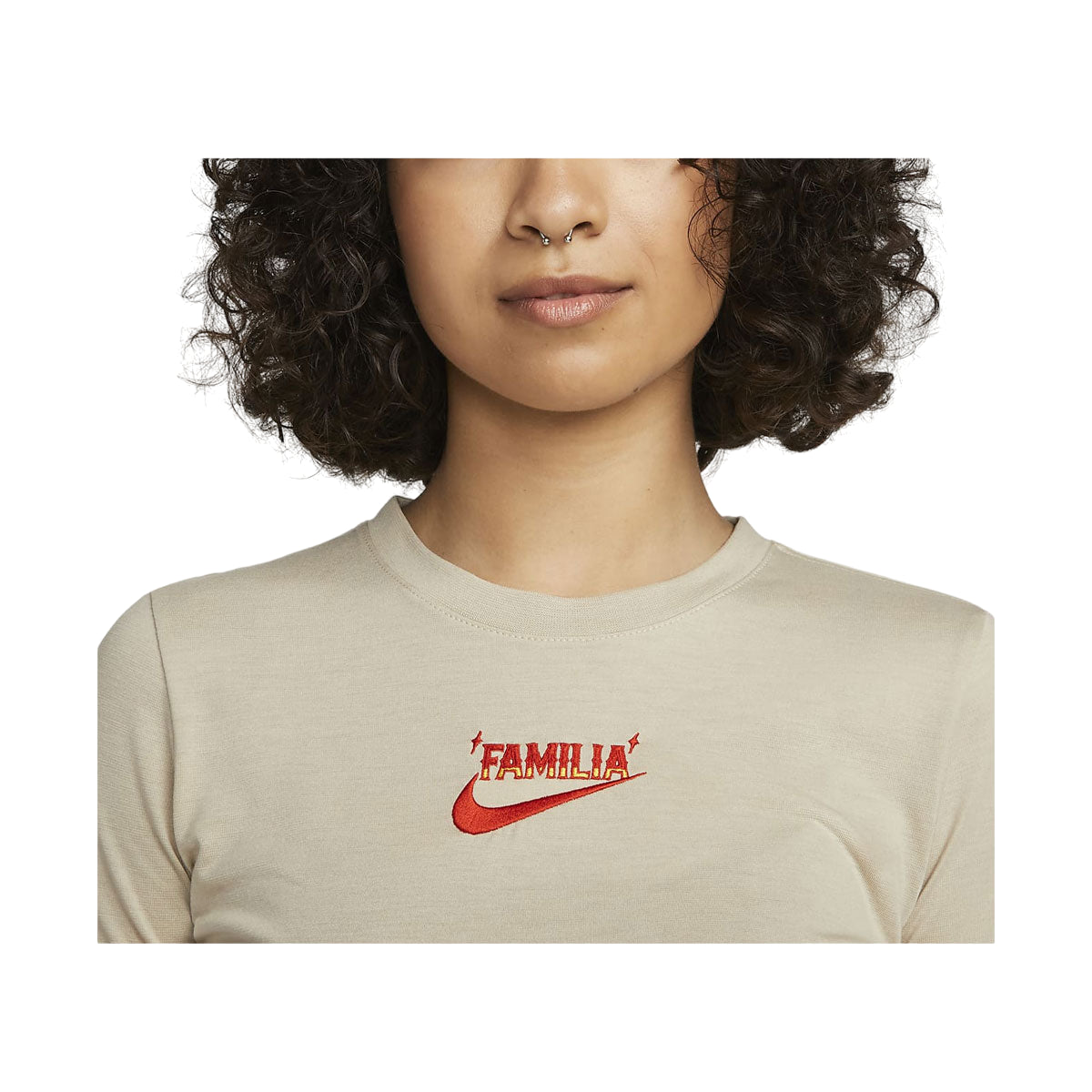Nike Women's Sportswear Somos Familia Slim Fit Cropped T-Shirt