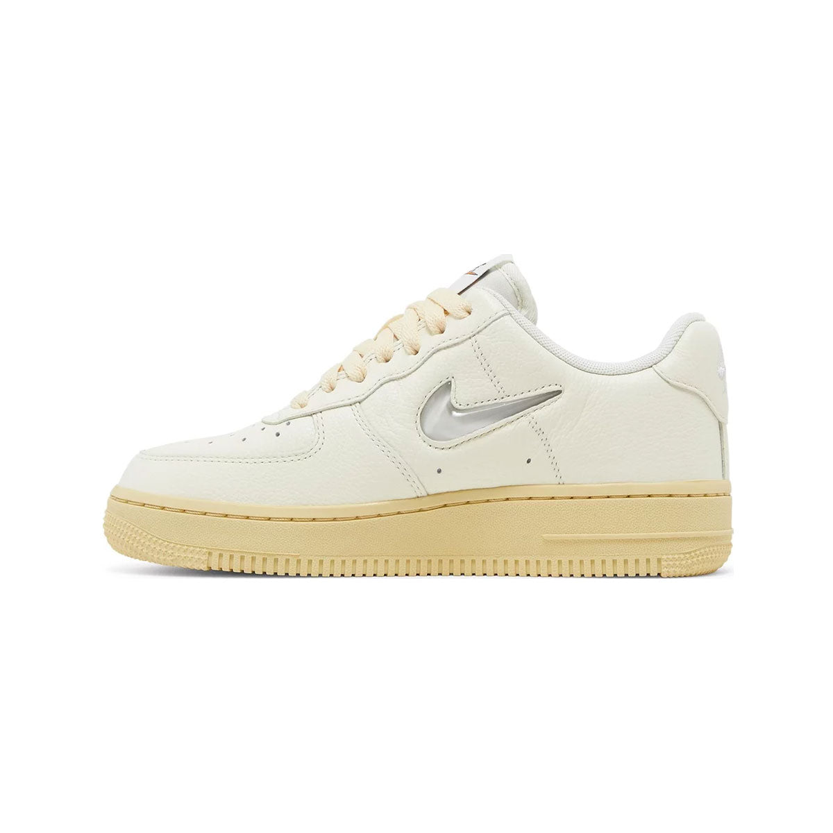 Nike Women's Air Force 1 Low '07 LX