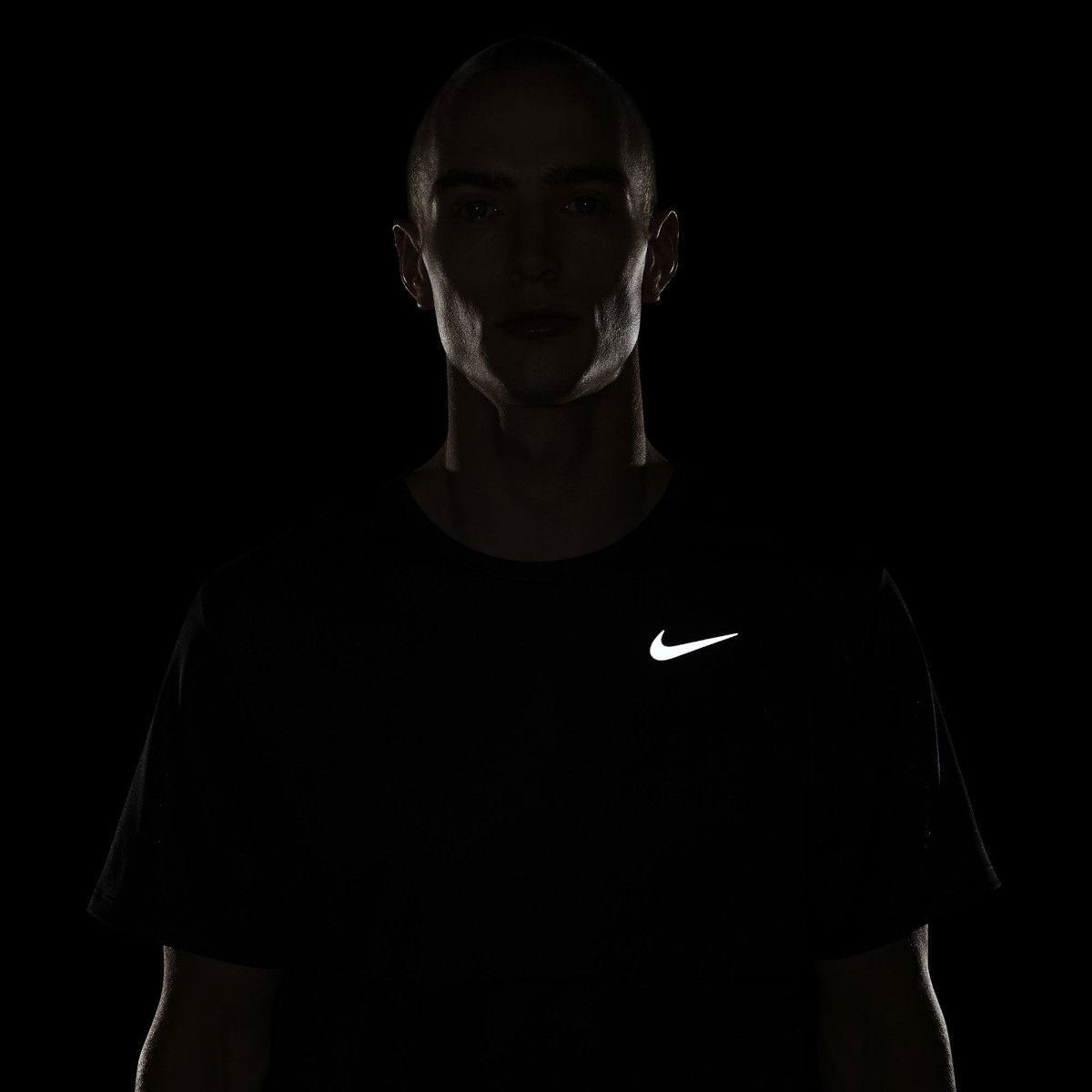 Nike Men's Breathe Running Top - KickzStore