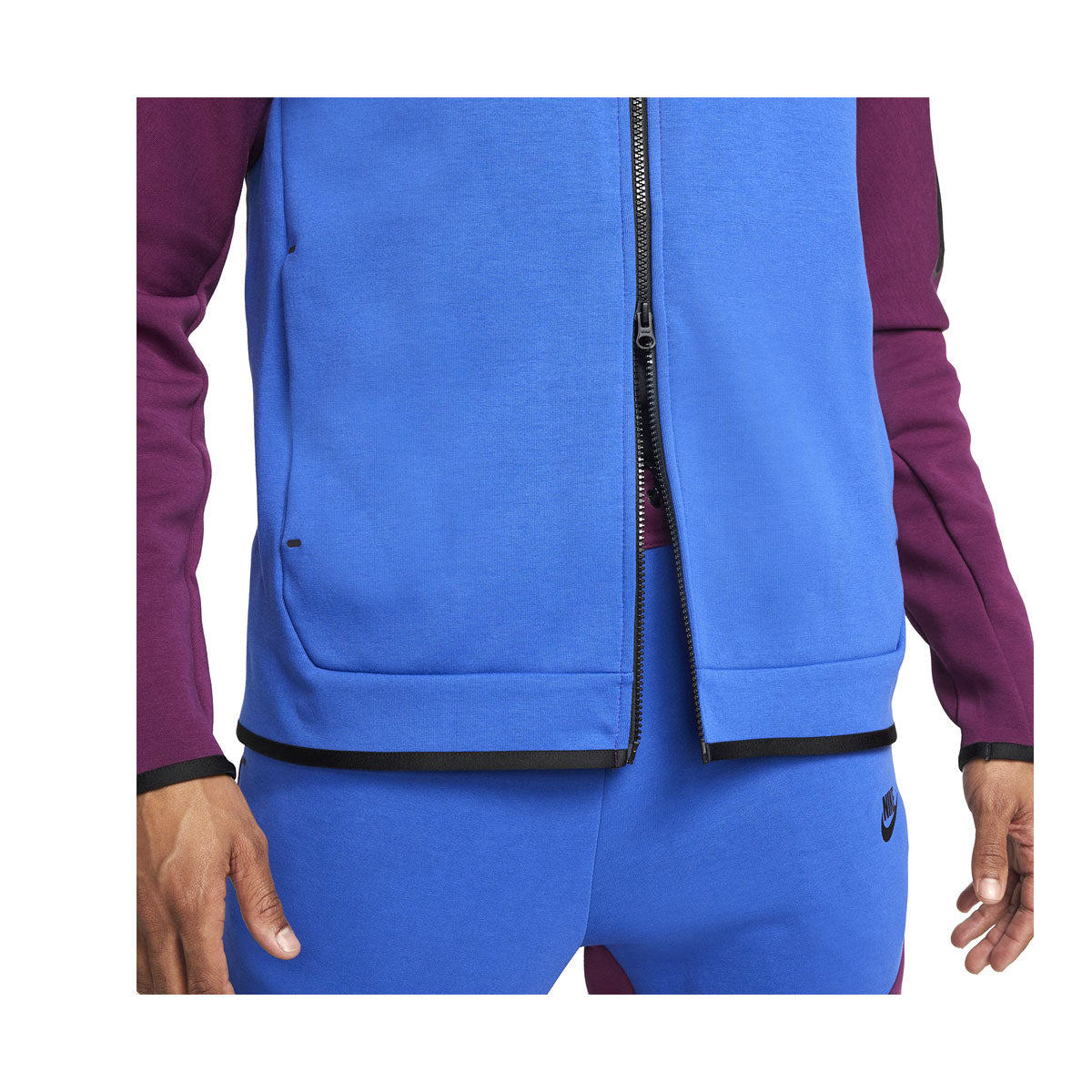 Nike Men's  NSW Tech Fleece Full Zip Hoodie Sangria - Standard Fit - KickzStore