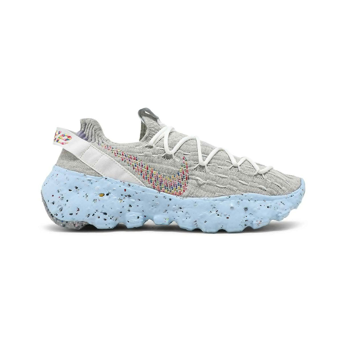 Nike Women's Space Hippie 04 Summit White Multi NWOB (NEW WITH DEFECT)