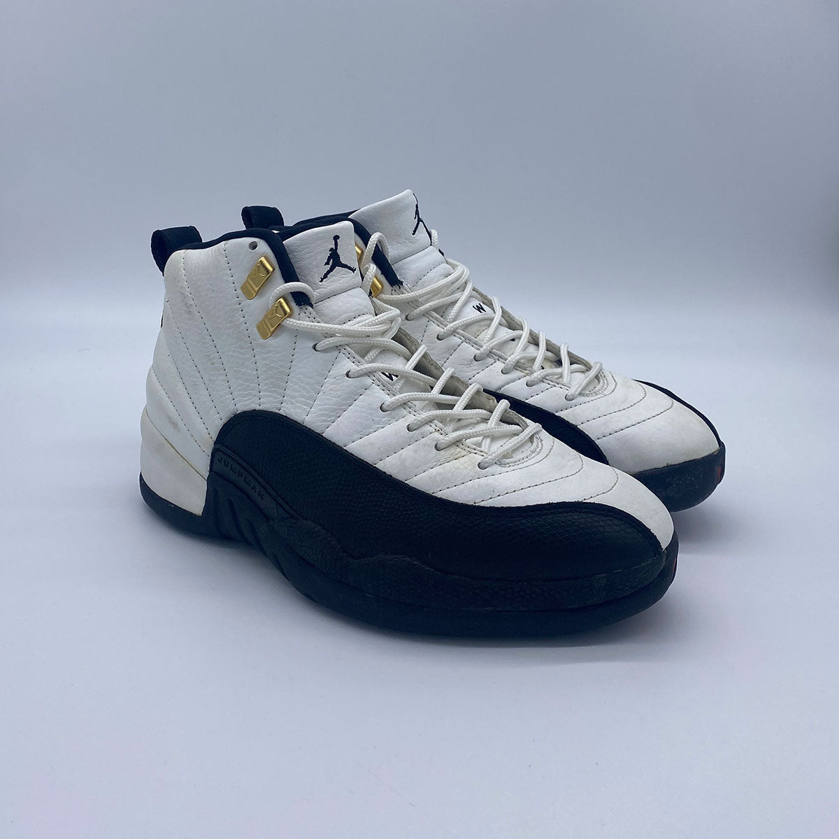 Air Jordan 12 XII OG Taxi 1996 Release size 9.5 VNDS (Pre-Owned) - KickzStore