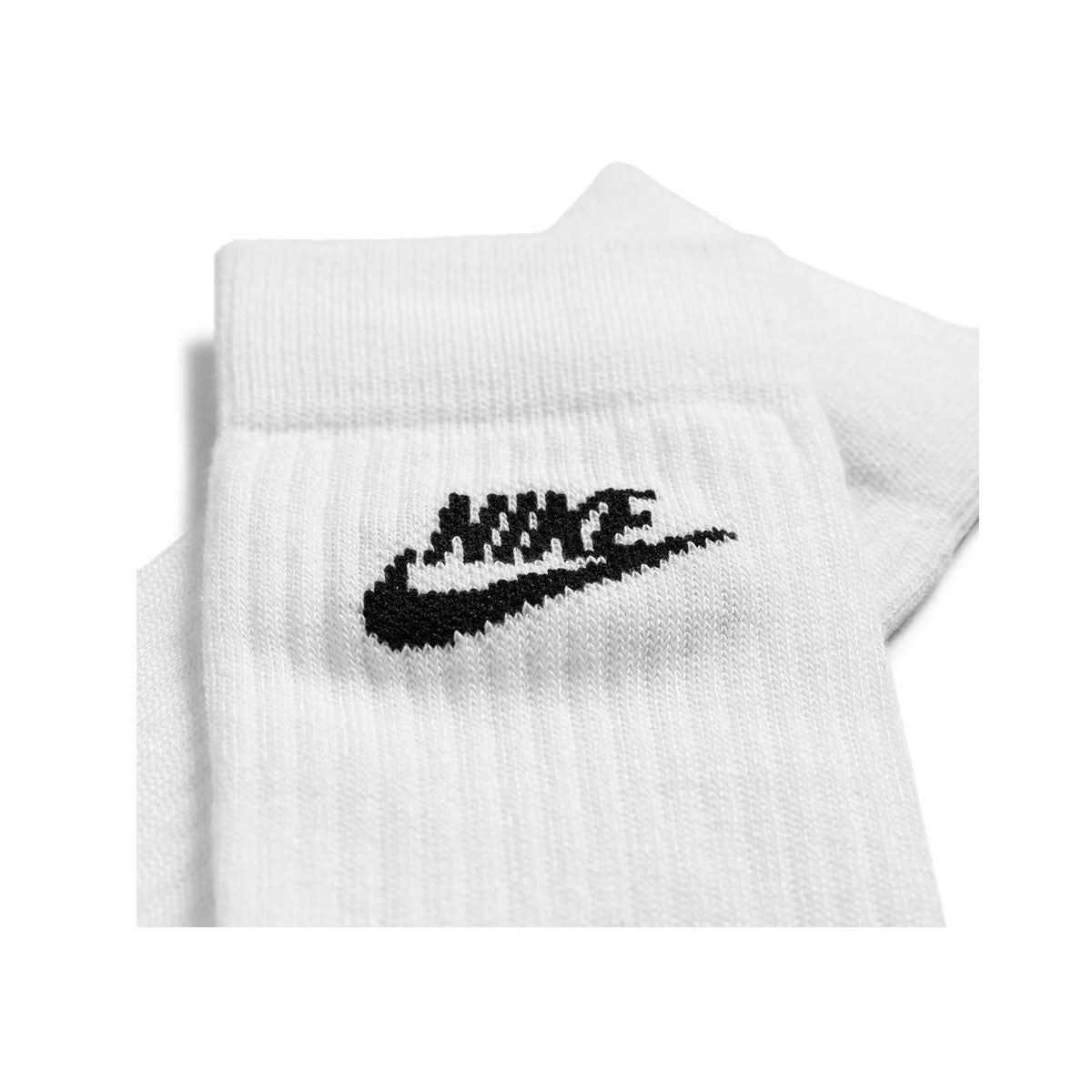 Nike Sportswear Essential Crew Socks (3pairs)